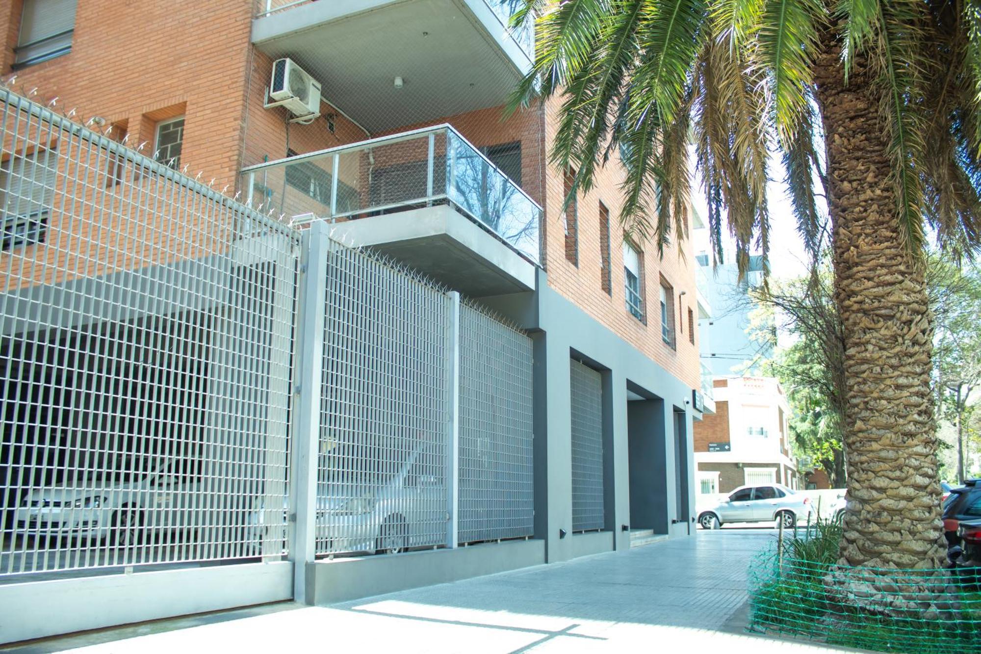 Moderno Y Selecto! Garage! Excelente Ubicacion! Apartment *